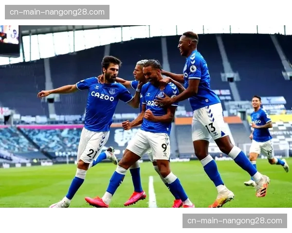 战报速递：埃弗顿1-1诺丁汉森林，客队凭借直接任意球世界波取分