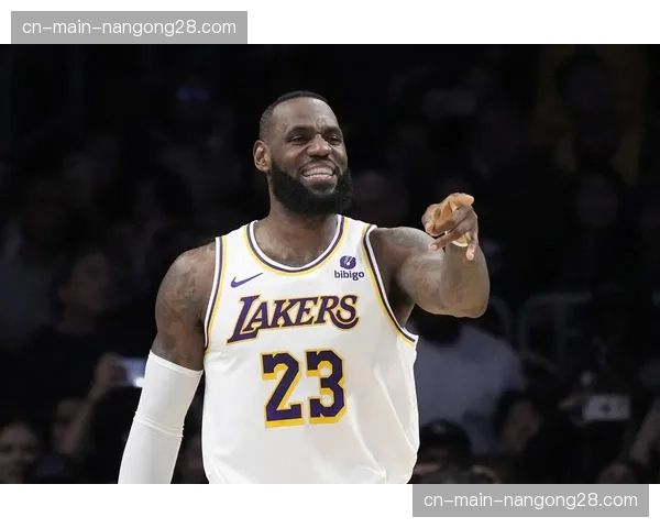 詹姆斯达成40000分里程碑，湖人主场不敌掘金